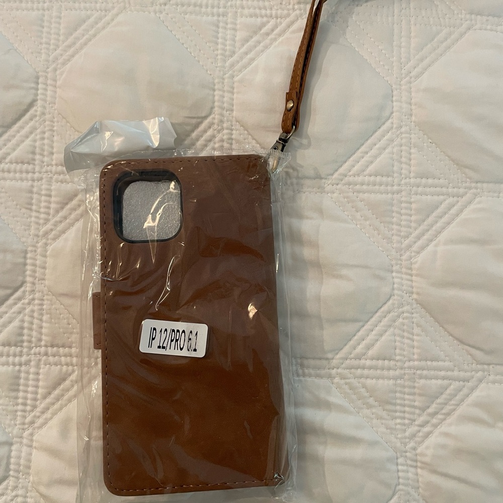 Wristlet for iPhone 12